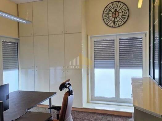 Bürofläche zur Miete 429 € 1 Zimmer 17 m² Bürofläche Rue Martin Maas 12 Echternach 6468