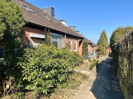 Reihenmittelhaus zum Kauf 269.000 € 4,5 Zimmer 90 m² 205 m² Grundstück Lüne-Moorfeld Lüneburg 21337
