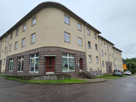 Wohnung zur Miete 280 € 2 Zimmer 44,1 m² 2. Geschoss frei ab sofort Bergstraße 6 Hartmannsdorf 09232