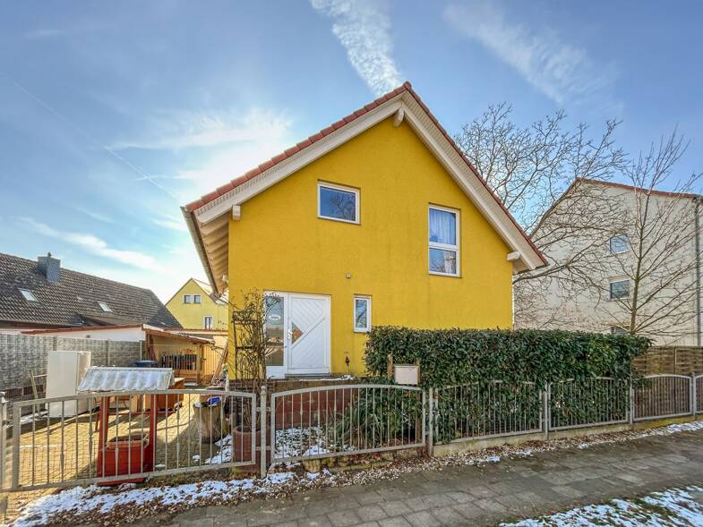 Einfamilienhaus zum Kauf 149.990 € 4 Zimmer 120 m² 253 m² Grundstück Greppin Bitterfeld-Wolfen 06803