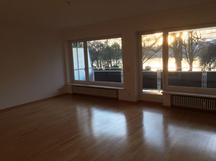 Wohnung zur Miete 1.900 € 2 Zimmer 68 m²<br/>Wohnfläche 1.<br/>Geschoss ab sofort<br/>Verfügbarkeit Winterhude Hamburg 22301