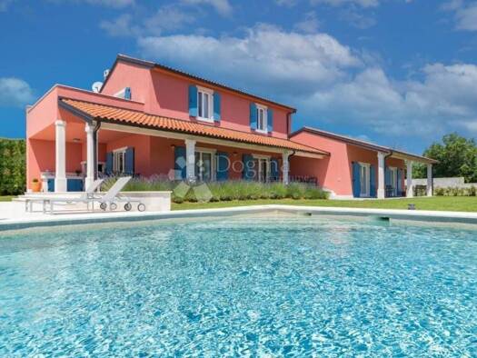 Haus zum Kauf 1.400.000 € 5 Zimmer 283 m² Motovun Motovun