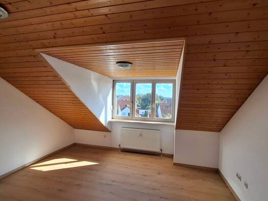 Wohnung zur Miete 430 € 2 Zimmer 35 m² Geschoss 3/4 frei ab sofort Roth Roth 91154
