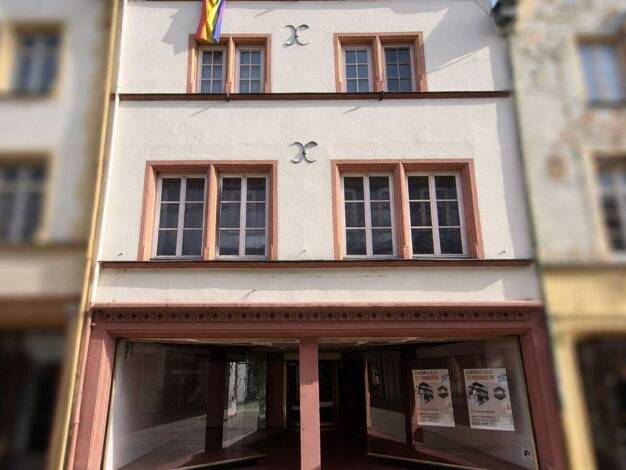 Laden zur Miete 1.950 € 4 Zimmer 265 m² Verkaufsfläche Innenstadt Trier 54290