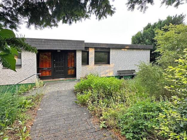 Einfamilienhaus zum Kauf 265.000 € 6 Zimmer 131 m² 823 m² Grundstück Attendorn Attendorn 57439