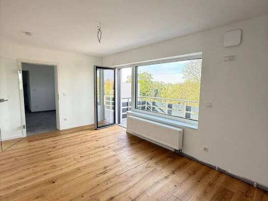 Wohnung zur Miete 1.390 € 5 Zimmer 108 m² Geschoss 1/2 frei ab 01.11.2026 Hauptstraße 10 Altlußheim 68804