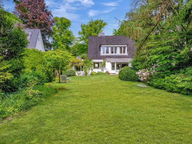 Einfamilienhaus zum Kauf 698.000 € 5 Zimmer 143,2 m² 1.227 m² Grundstück frei ab sofort Oberneuland Bremen 28355