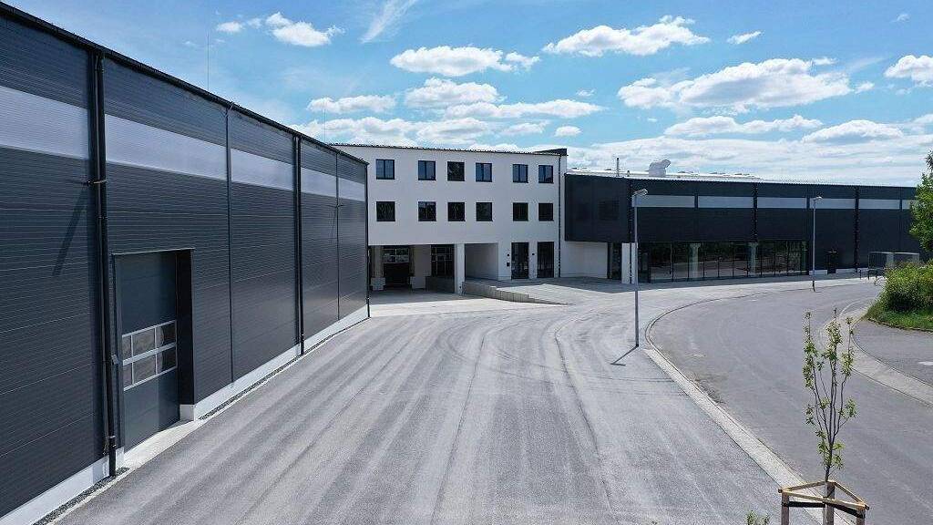 Lagerhalle zur Miete - Erstbezug provisionsfrei 6,50 € 2.600 m² Lagerfläche Höckendorf 01774