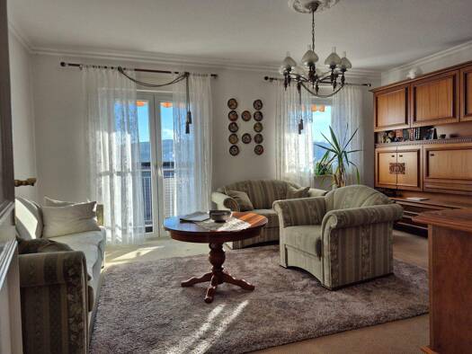 Wohnung zum Kauf 135.000 € 3 Zimmer 73 m² Geschoss 1/1 frei ab sofort Sulzbach-Rosenberg 92237