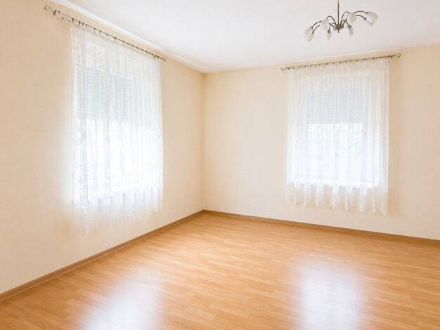 Wohnung zur Miete 760 € 3 Zimmer 76 m² 1. Geschoss frei ab 01.08.2026 Kneiting Pettendorf-Kneiting 93186