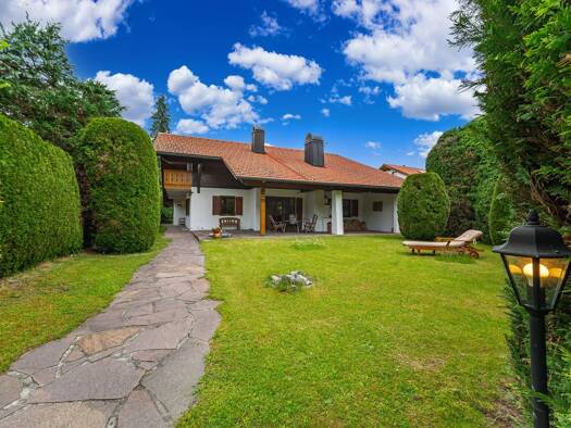 Einfamilienhaus zum Kauf 1.975.000 € 6,5 Zimmer 247,3 m² 987 m² Grundstück Großdingharting Straßlach-Dingharting / Großdingharting 82064