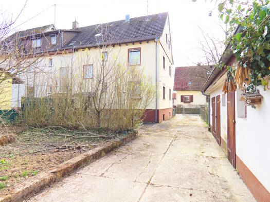 Doppelhaushälfte zum Kauf 195.000 € 8 Zimmer 110,1 m² 643 m² Grundstück Lobenfeld Lobbach 74931