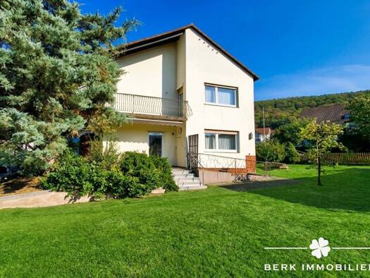 Einfamilienhaus zum Kauf 329.000 € 6 Zimmer 140 m² 557 m² Grundstück Röllfeld Klingenberg a. Main 63911