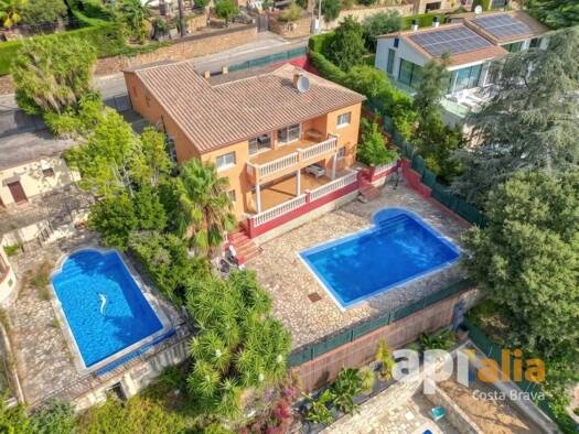 Villa zum Kauf 930.000 € 5 Zimmer 233 m² 606 m² Grundstück Carrer de París 50 Calonge de Segarra 17251