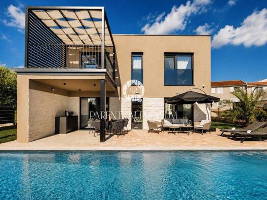 Villa zum Kauf - Erstbezug 750.000 € 4 Zimmer 170 m² Poreč 52440