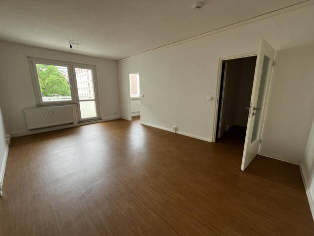Wohnung zur Miete 243 € 1 Zimmer 35,7 m² 2. Geschoss Lilienthalring 23 Wohnkomplex 6 Eisenhüttenstadt 15890