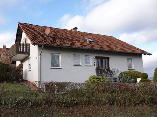 Einfamilienhaus zum Kauf 325.000 € 5 Zimmer 240 m² 973 m² Grundstück frei ab 01.10.2026 Oberdünzebach Eschwege 37269