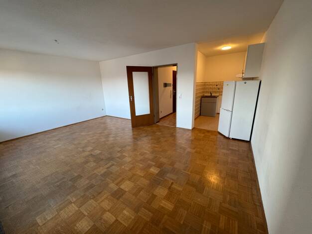 Wohnung zur Miete 350 € 1 Zimmer 41 m² Dachgeschoss, 3. Geschoss frei ab sofort Theodor Heuss Str. 23 Wunsiedel Wunsiedel 95632