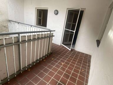 Wohnung zur Miete 600 € 2,5 Zimmer 87,1 m² Geschoss 1/5 Altstadt Landshut 84028