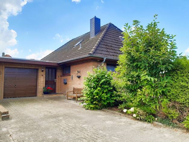 Bungalow zum Kauf 210.000 € 5 Zimmer 138 m² 561 m² Grundstück Karpfenweg 4 Nordenham 26954