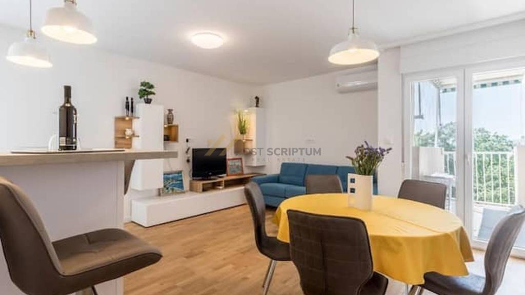 Wohnung zur Miete 1.300 € 2 Zimmer 67 m² 3. Geschoss Bacvice - Firule