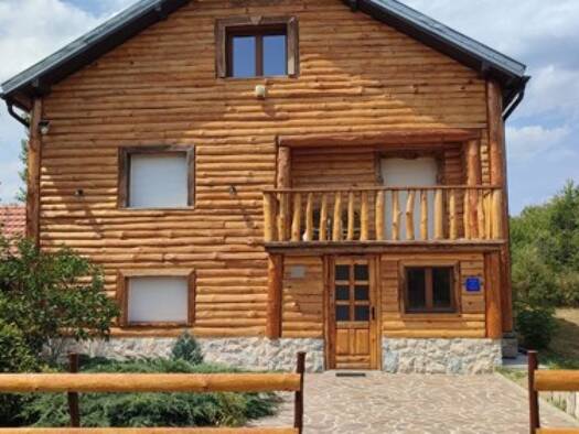 Einfamilienhaus zum Kauf 370.000 € 4 Zimmer 260 m² 6.000 m² Grundstück Donji Lapac 53250