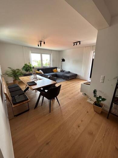 Wohnung zur Miete 1.324 € 3 Zimmer 97 m² Geschoss 2/4 frei ab 01.10.2025 Straubing 94315