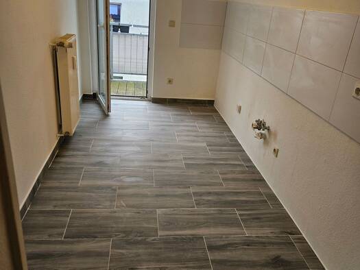 Wohnung zur Miete 600 € 3 Zimmer 84 m² Geschoss 3/4 frei ab sofort Landsberger Straße 63 A Freiimfelde Halle (Saale) 06112