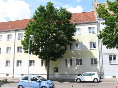Wohnung zur Miete 533 € 3 Zimmer 82,1 m² 2. Geschoss Albertstraße 50 Markranstädt Markranstädt 04420