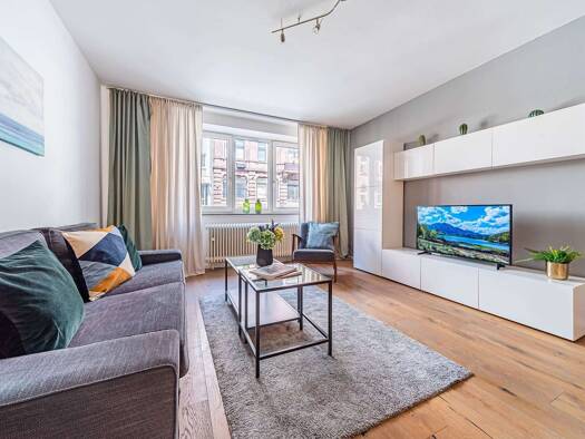 Wohnung zur Miete 1.580 € 2 Zimmer 55 m² 1. Geschoss Bahnhofsviertel Frankfurt am Main 60329