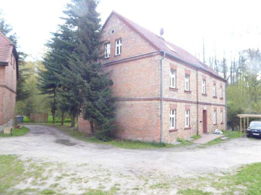 Wohnung zur Miete 300 € 2 Zimmer 54,9 m² 2 Geschosse frei ab sofort Hohenfinow 16248