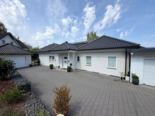 Einfamilienhaus zum Kauf 730.000 € 6 Zimmer 206 m² 1.100 m² Grundstück Brilon Brilon 59929