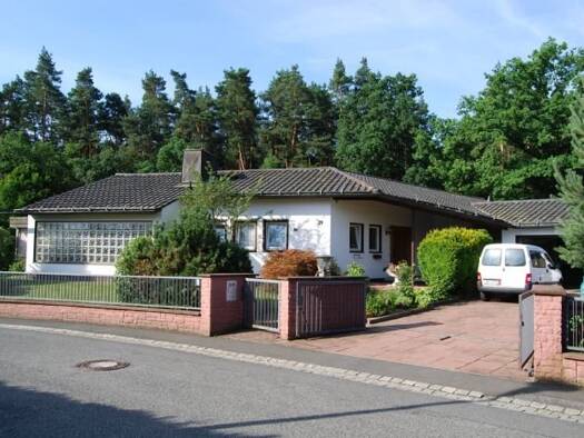 Bungalow zum Kauf provisionsfrei 1.990.000 € 6 Zimmer 193 m² 2.640 m² Grundstück Stettiner Str. 29 Kotzenhof Lauf an der Pegnitz 91207