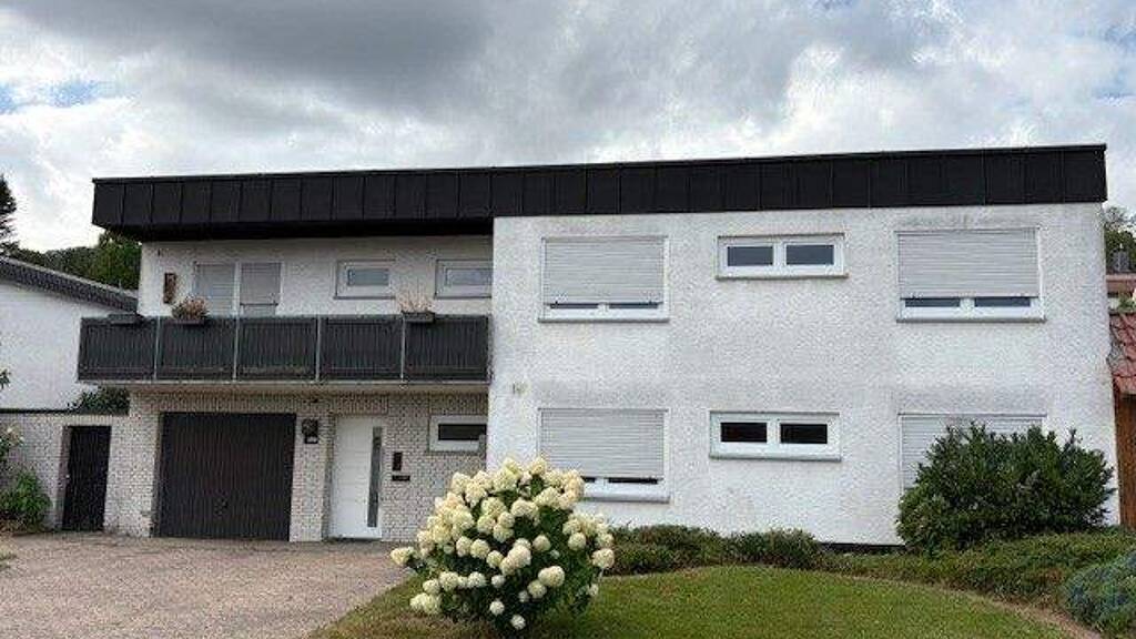 Haus zum Kauf 258.000 € 5 Zimmer 150 m² 588 m² Grundstück Höxter 37671
