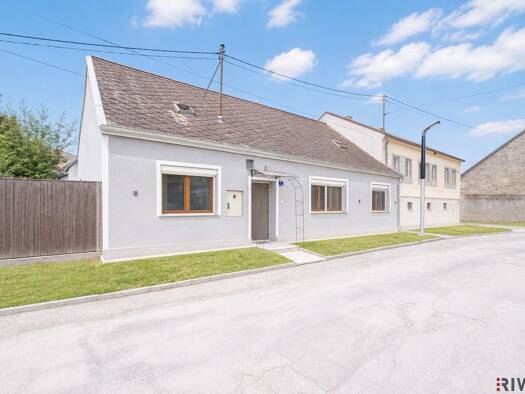 Haus zum Kauf 399.000 € 4 Zimmer 142 m² 1.019 m² Grundstück frei ab sofort Hohenruppersdorf 2223
