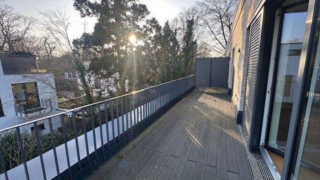 Wohnung zur Miete 1.995 € 2 Zimmer 67,8 m² frei ab sofort Albertiweg 7a Othmarschen Hamburg 22605