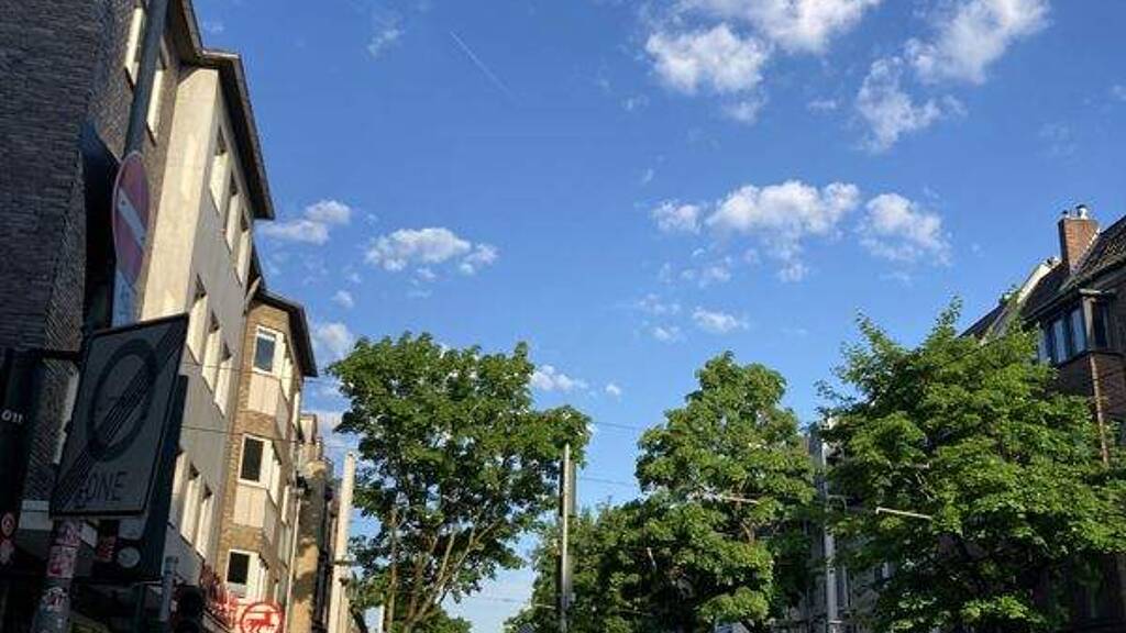 Tiefgaragenstellplatz zur Miete provisionsfrei 85 € Benderstrasse Gerresheim Düsseldorf 40625