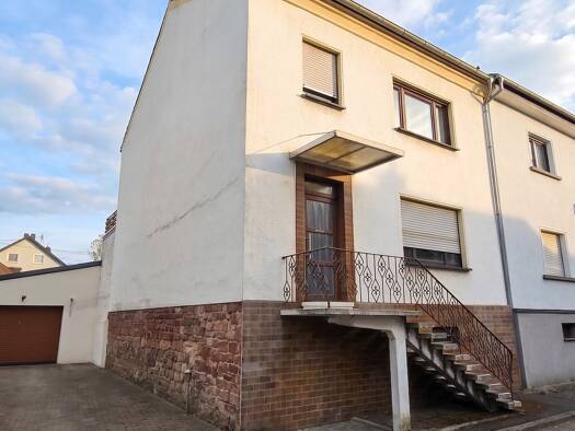 Reihenendhaus zum Kauf 119.000 € 6 Zimmer 155 m² 127 m² Grundstück Ehrengrundstraße 3 Wehrden Völklingen / Wehrden (Saar) 66333
