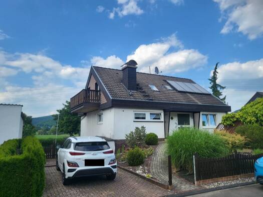 Einfamilienhaus zum Kauf 250.000 € 6 Zimmer 173 m² 701 m² Grundstück Braach Rotenburg an der Fulda 36199