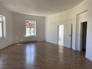 Wohnung zur Miete 555 € 3 Zimmer 85 m² frei ab 01.08.2025 Bahnhofstr. 25 Borna Borna 04552