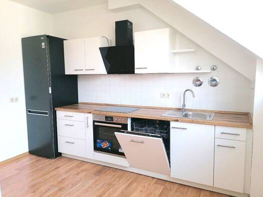 Wohnung zur Miete 521 € 3 Zimmer 74,5 m² Geschoss 4/4 frei ab sofort Schloßchemnitz Schloßchemnitz 09113