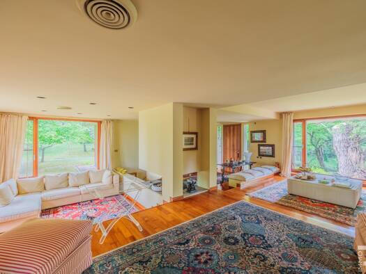 Villa zum Kauf 1.300.000 € 4 Zimmer 450 m² 2.000 m² Grundstück frei ab sofort Collesalvetti 57014