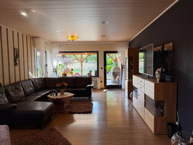 Mehrfamilienhaus zum Kauf 665.000 € 8 Zimmer 320 m² 900 m² Grundstück Berzbuir Düren 52355