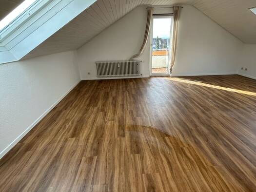 Wohnung zur Miete 750 € 1,5 Zimmer 50 m² Geschoss 4/4 frei ab sofort Poppenweiler Ludwigsburg 71642