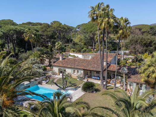 Einfamilienhaus zum Kauf 4.500.000 € 10 Zimmer 325 m² 2.810 m² Grundstück Cabries ST RAPHAEL 83530
