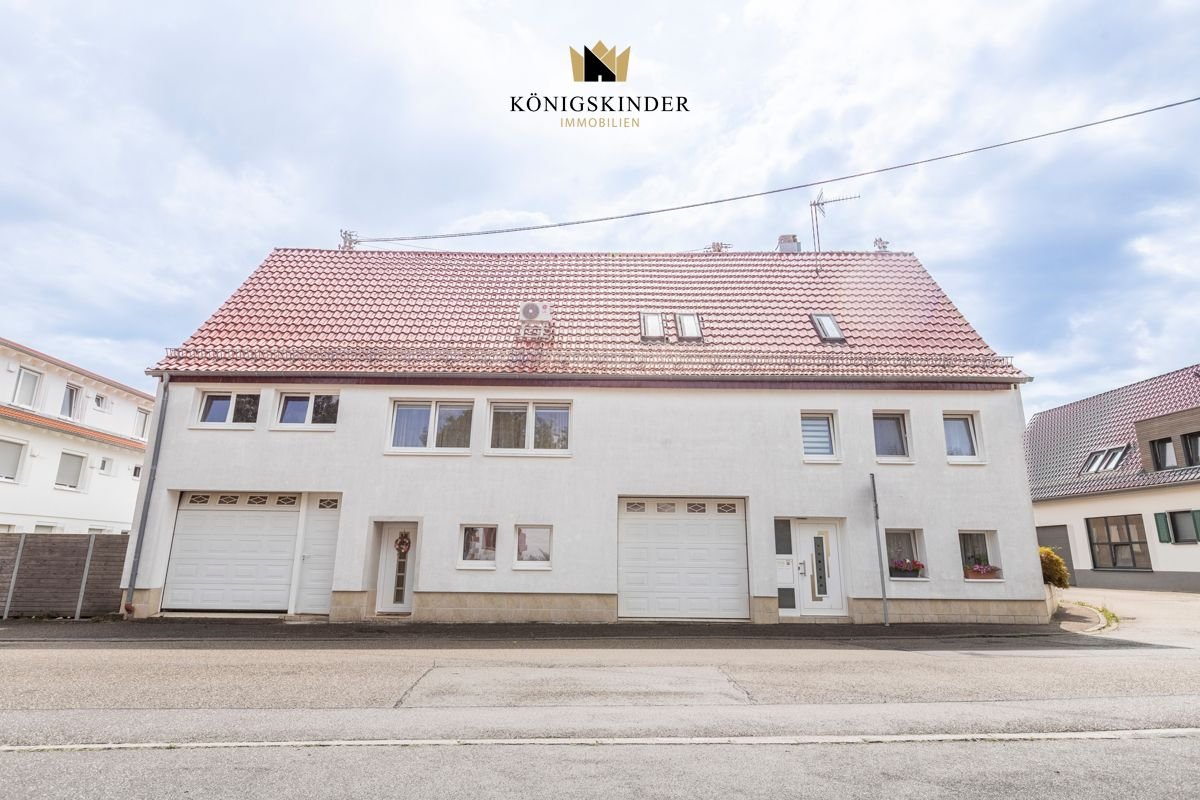 Mehrfamilienhaus zum Kauf provisionsfrei 1.100.000 € 14 Zimmer 404 m²<br/>Wohnfläche 416 m²<br/>Grundstück Tiefenbronn Tiefenbronn 75233