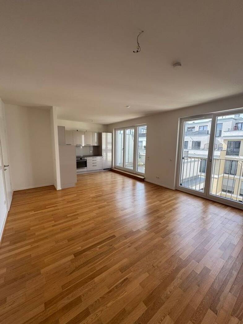 Wohnung zur Miete 1.880 € 4 Zimmer 94,7 m² Dachgeschoss, 6. Geschoss Schwartzkopffstraße 7K Mitte Berlin-Mitte 10115