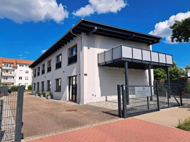 Wohnung zur Miete 1.172 € 3 Zimmer 134 m² frei ab sofort Naumburg Naumburg (Saale) 06618