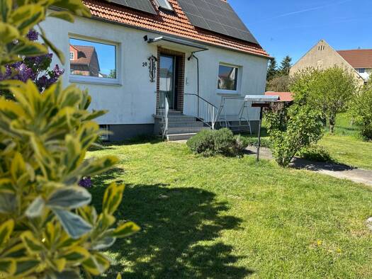 Haus zum Kauf provisionsfrei 225.000 € 6 Zimmer 160,8 m² 660 m² Grundstück Roppershain Homberg 34576