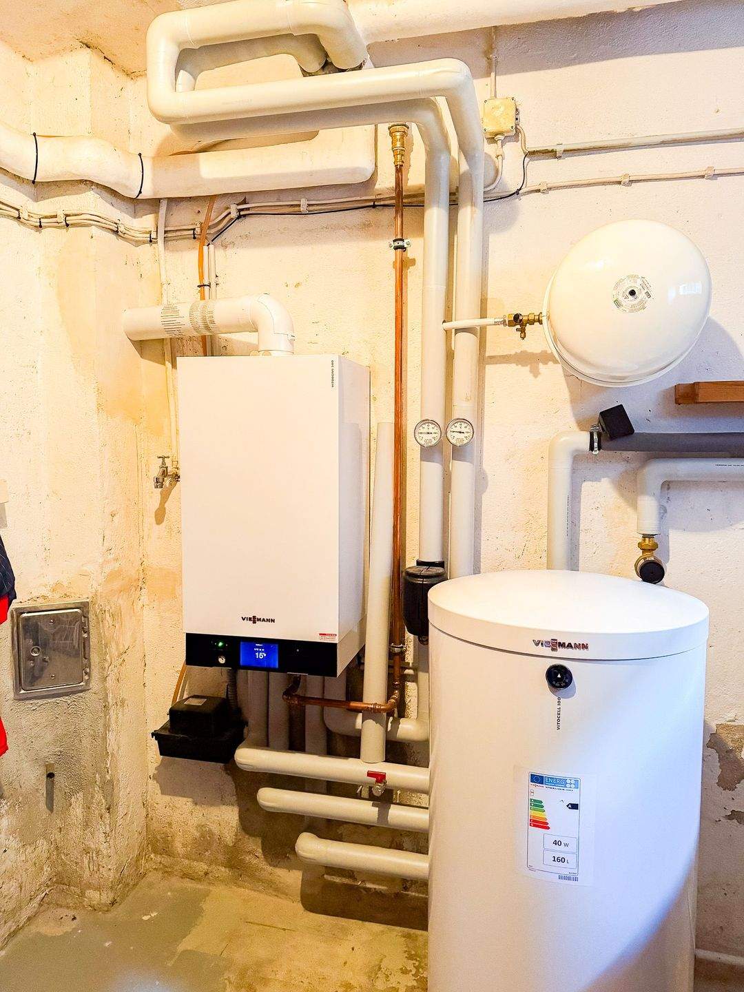 Immobilie in Zell am Main - +++ Großzügiges Raumwunder mit viel Charme, Potential und Weitblick +++  - Bild 4